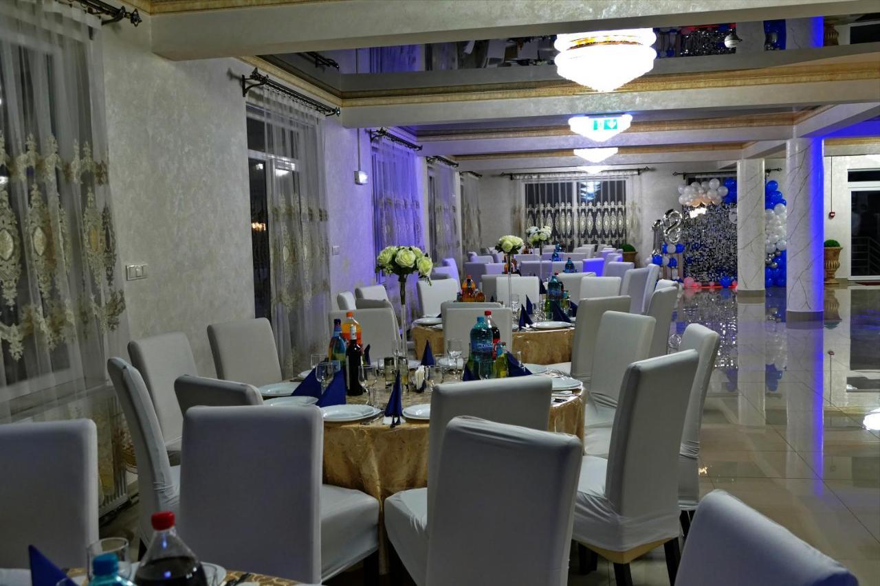 Hotel Floare De Colt Berbesti Exteriér fotografie